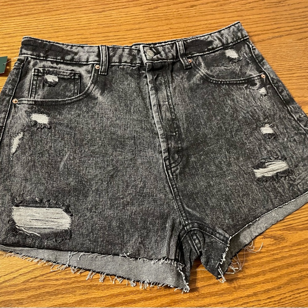 Button fly Black jeans shorts - Picture 2 of 10